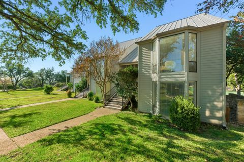 Tiny photo for 107 World Of Tennis SQ, Lakeway, TX 78738 (MLS # 4977985)