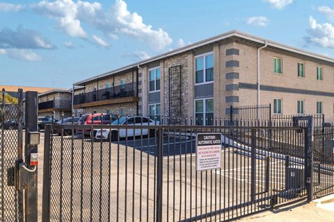Tiny photo for 2401 Manor RD #204, Austin, TX 78722 (MLS # 4380729)
