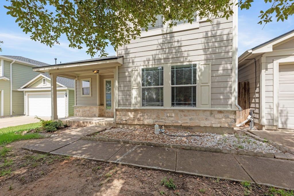 11516 Hungry Horse DR