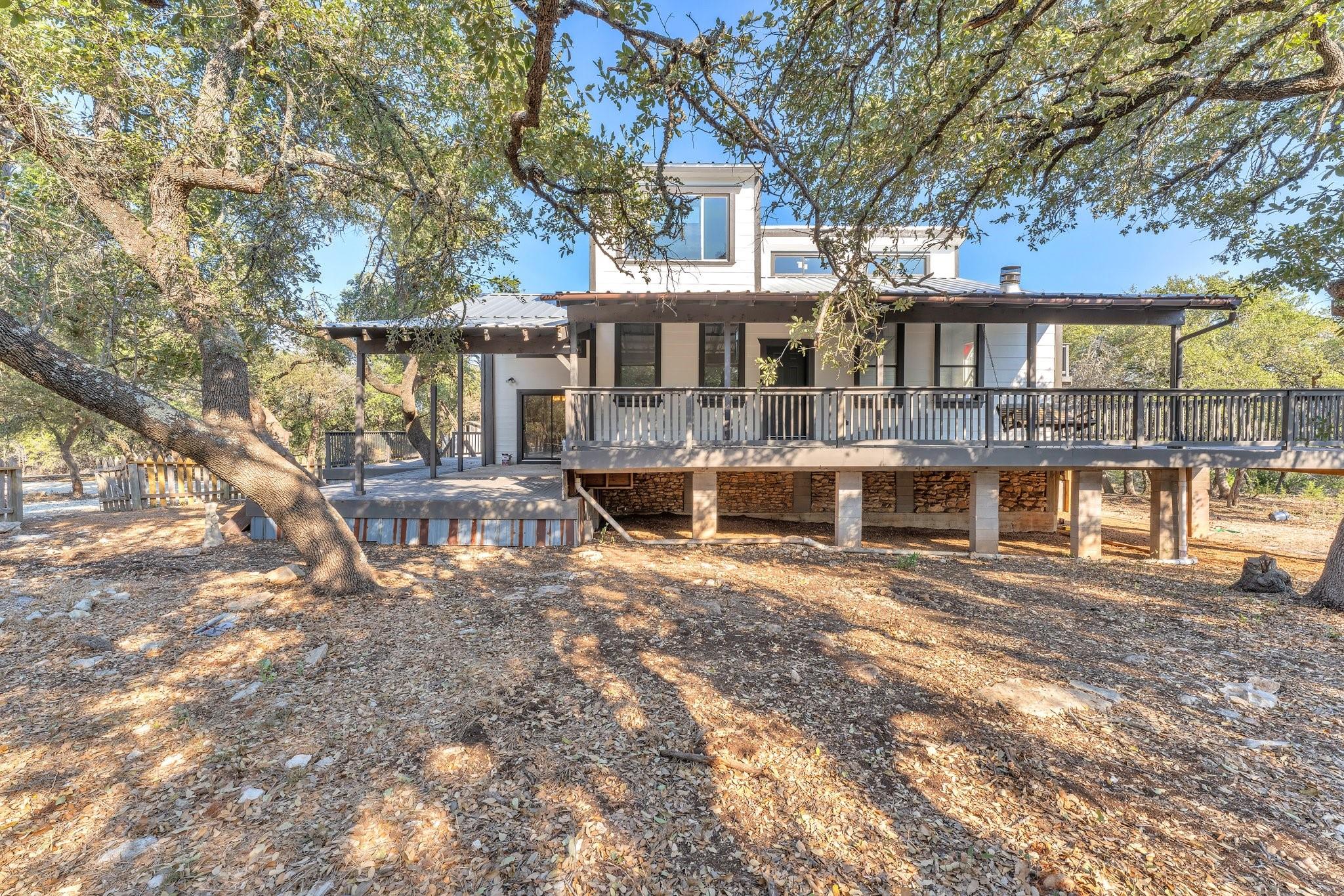 4016 McGregor LN