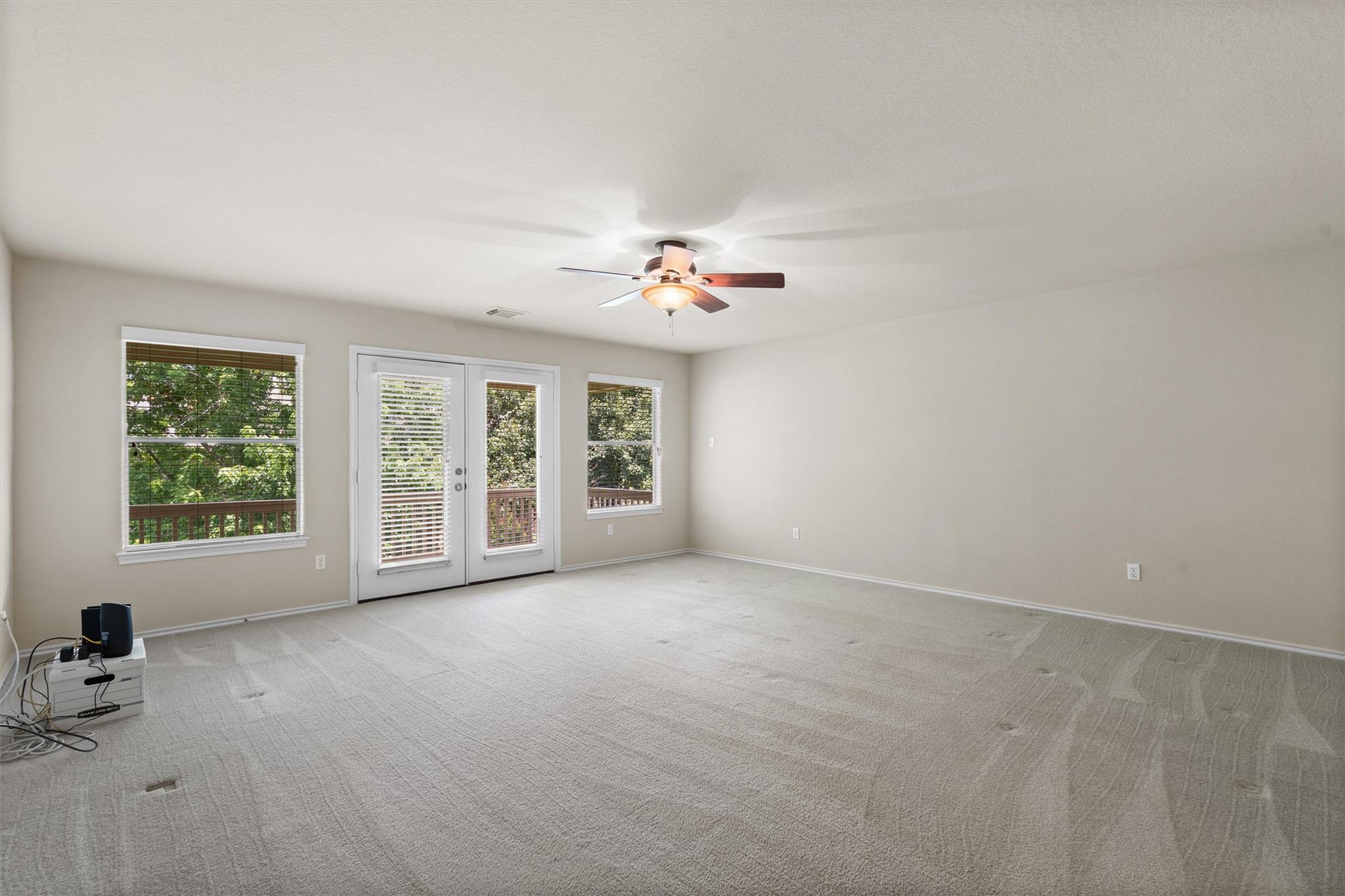 306 Water Oak DR