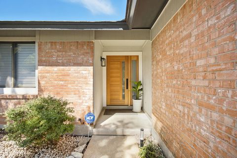 Tiny photo for 6810 Shadywood DR, Austin, TX 78745 (MLS # 2988411)