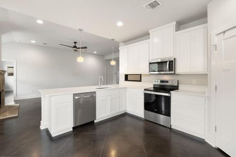 Tiny photo for 10006 George Hill DR, Dripping Springs, TX 78620 (MLS # 8241538)