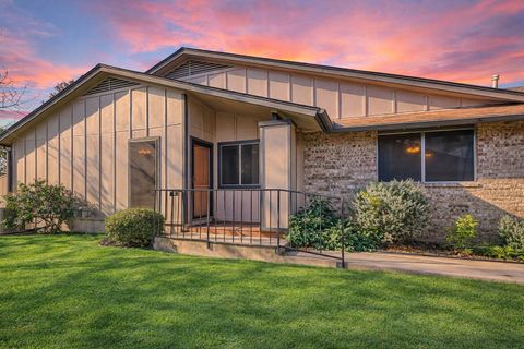 2002 Verbena DR 1336B Austin TX 78750