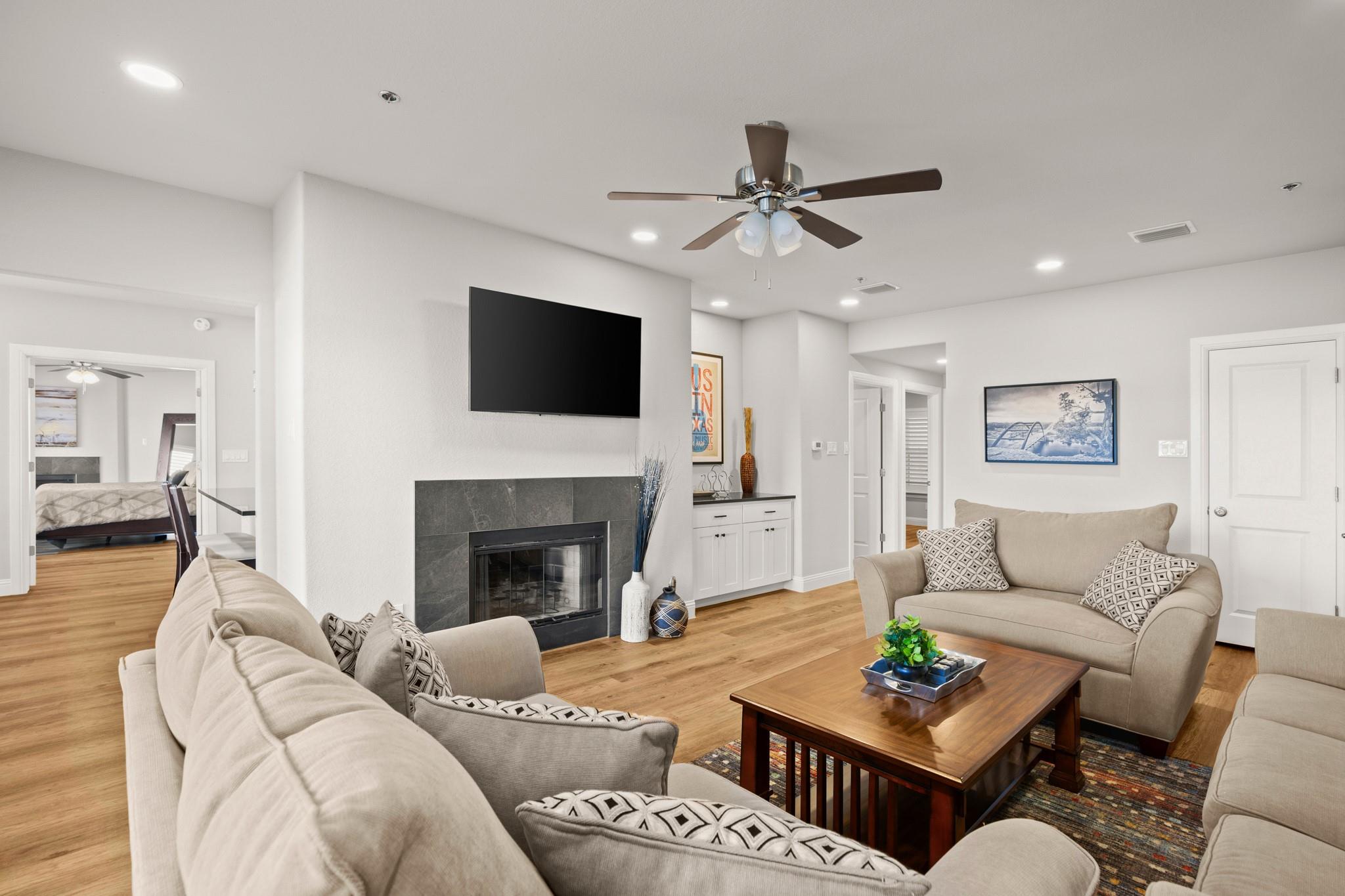 3404 American DR 3120