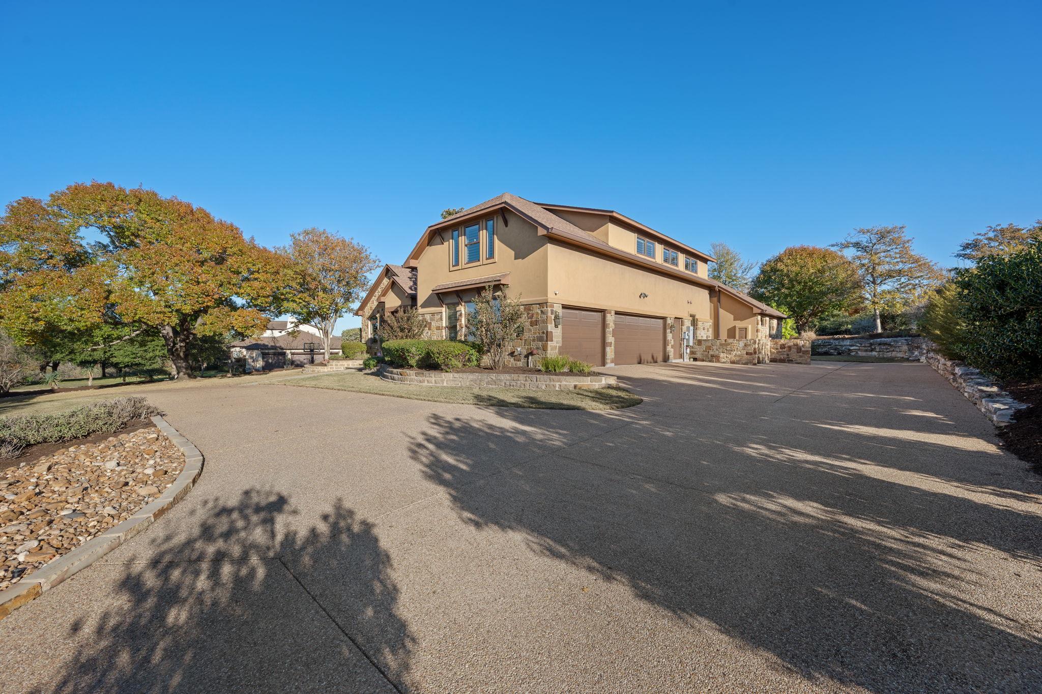 204 Overlook CT