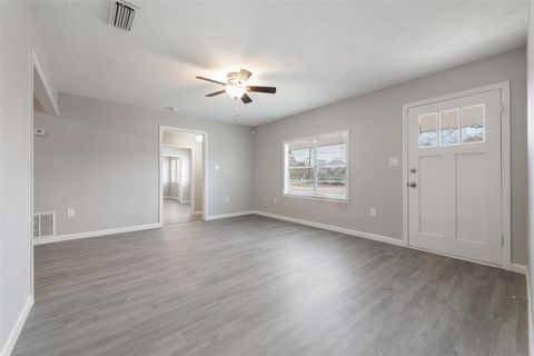 Tiny photo for 4806 Pecan Springs RD, Austin, TX 78723 (MLS # 3171495)
