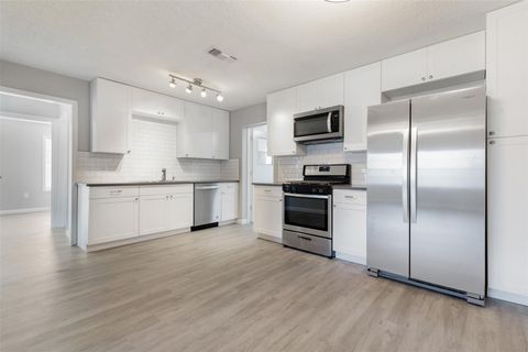 Tiny photo for 4806 Pecan Springs RD, Austin, TX 78723 (MLS # 3171495)
