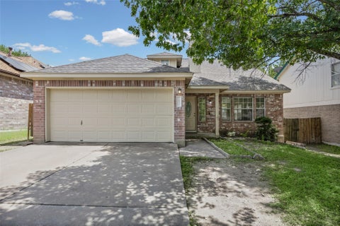 Photo of 2432 Roundabout LN, Round Rock, TX 78664 (MLS # 4647649)