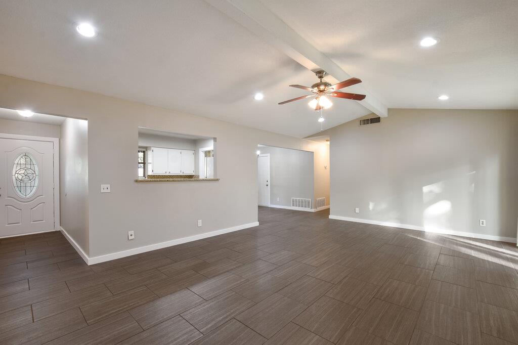 2405 Orleans DR