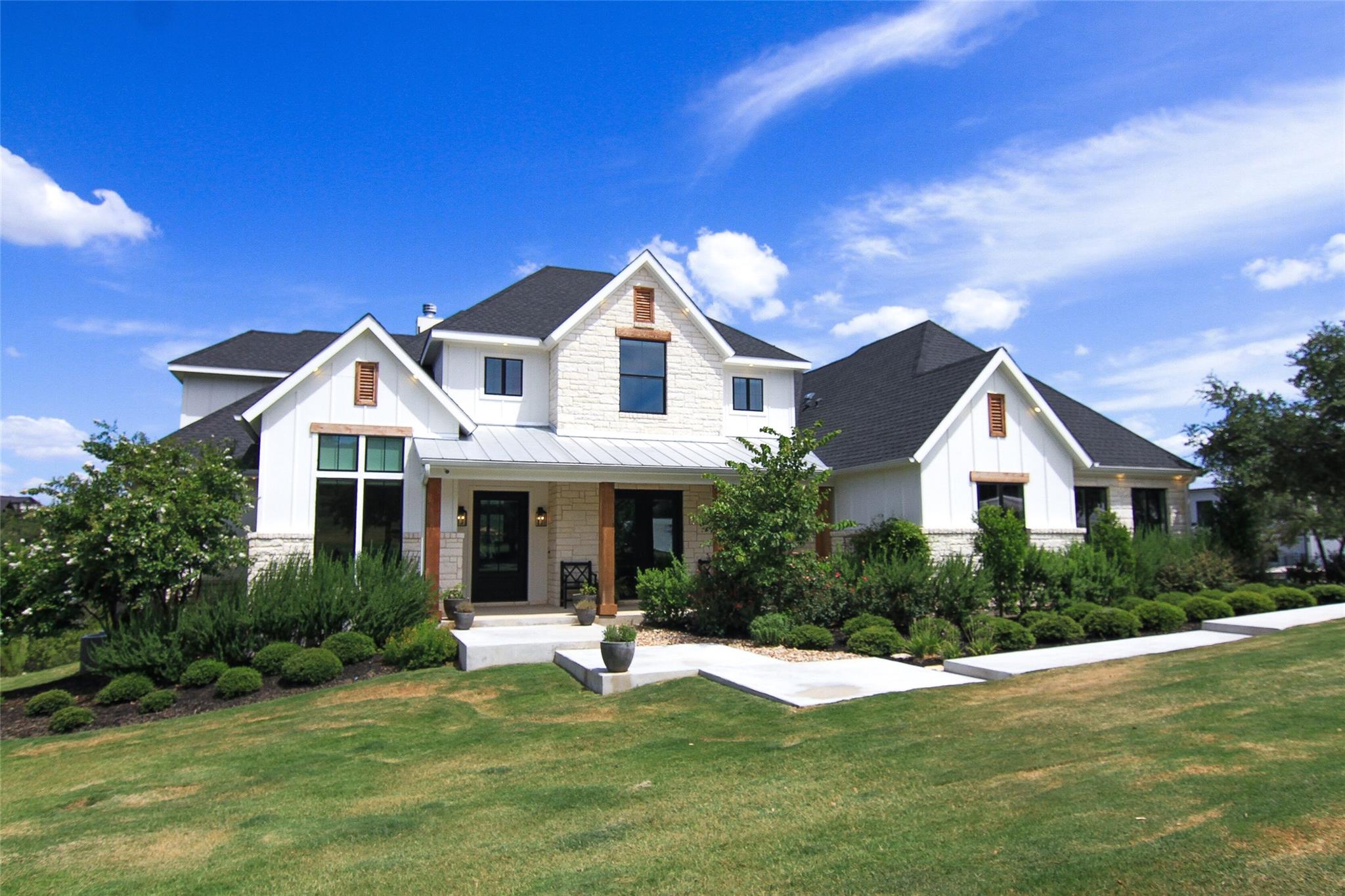 17701 Hunters Hollow