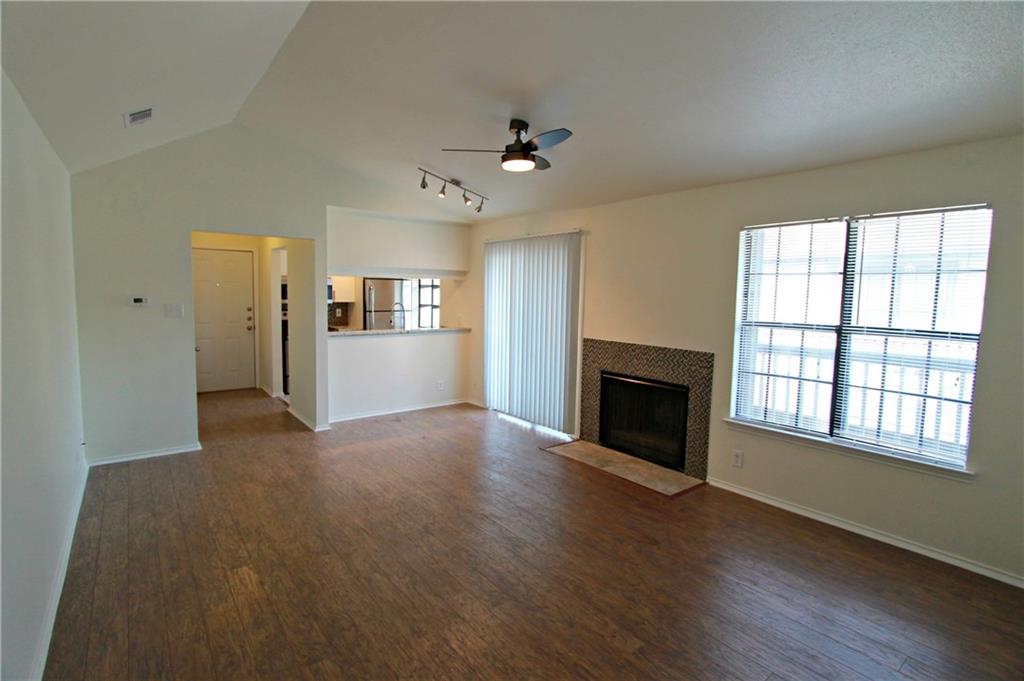 Photo 1 of 11 — 2215 Post 2073, Austin, TX 78704