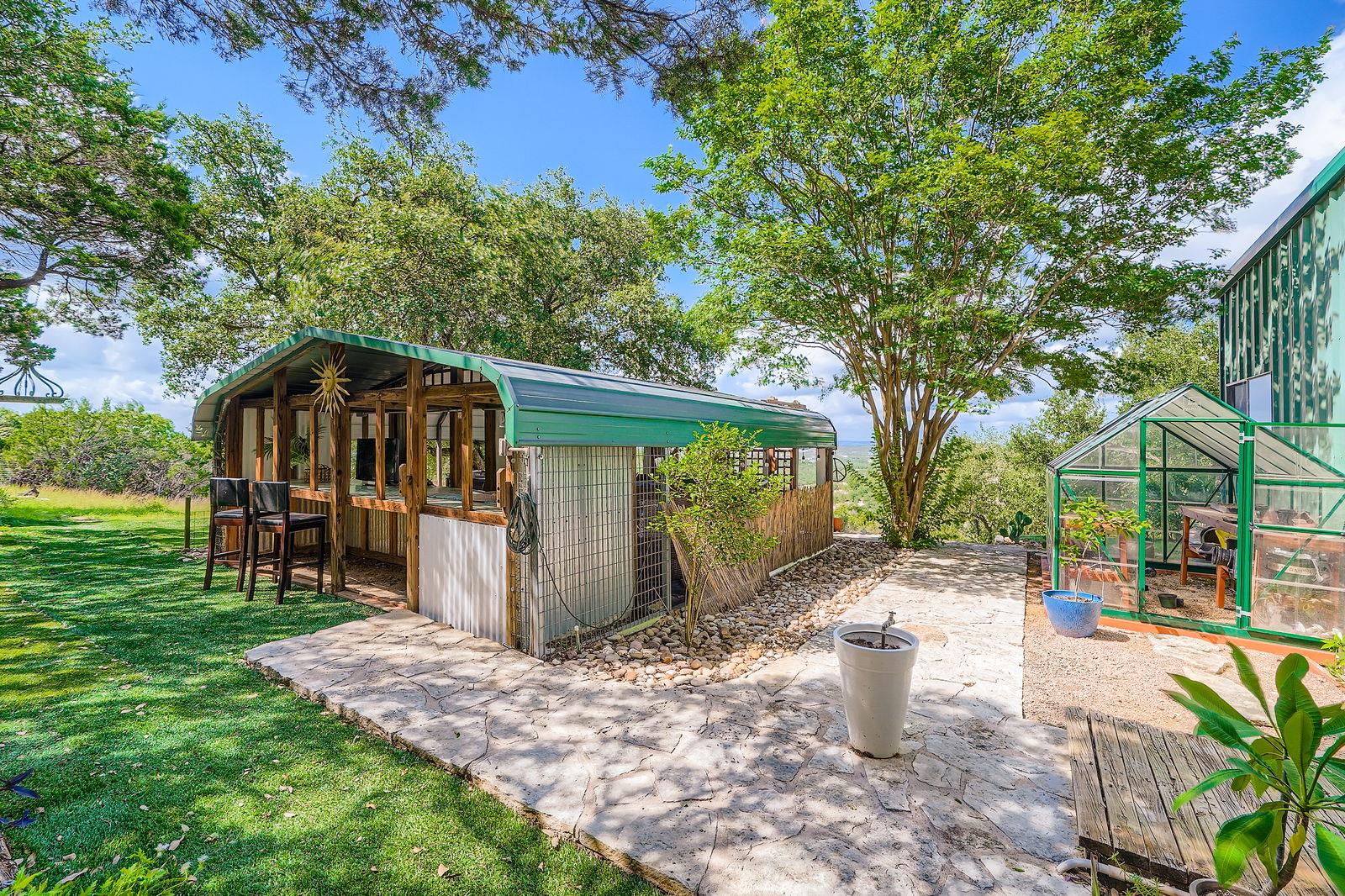 8132 -B Breeze WAY