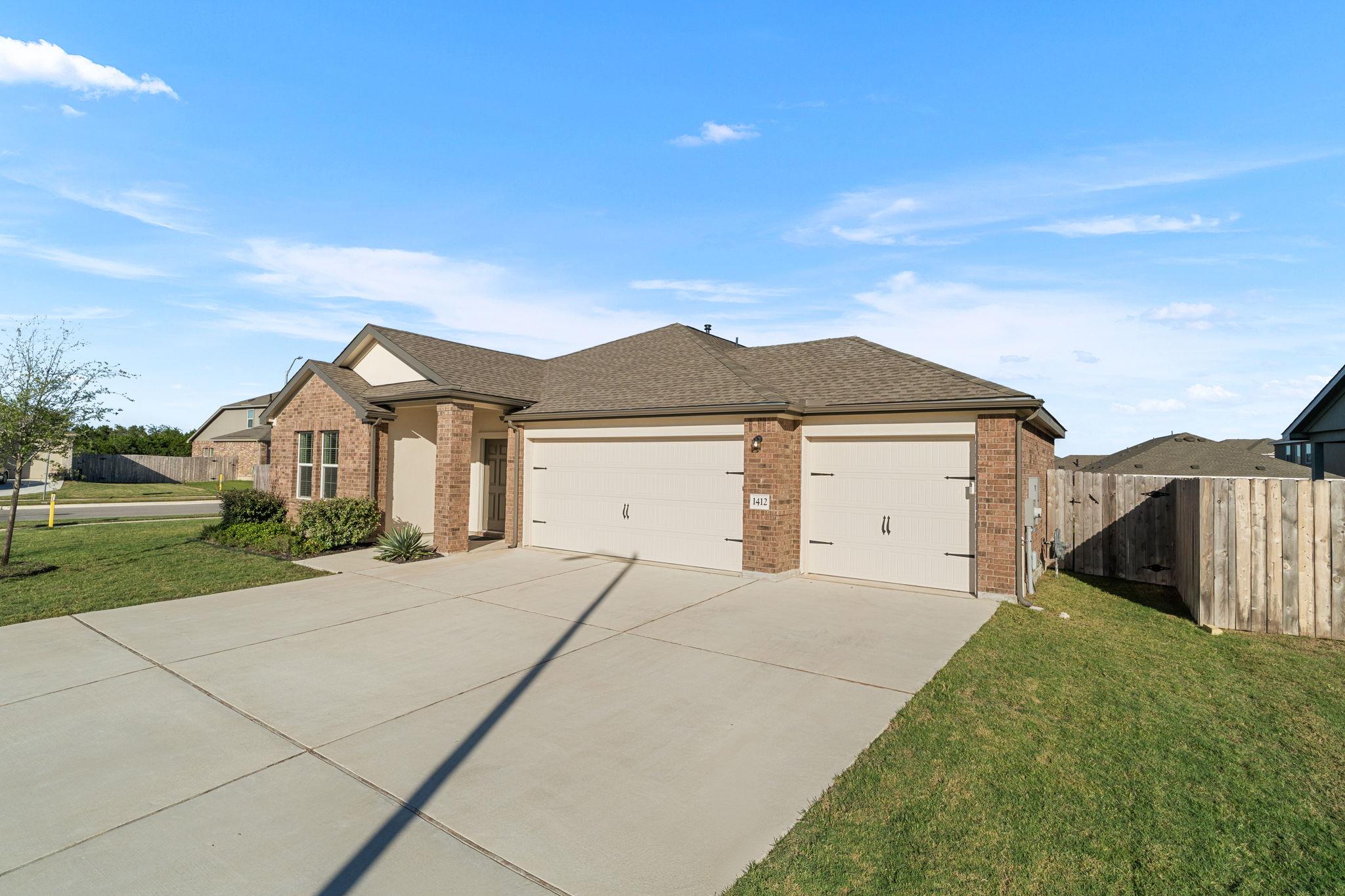 1412 Aquilla DR