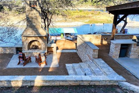 Tiny photo for 25400 Cove DR, Spicewood, TX 78669 (MLS # 5840281)