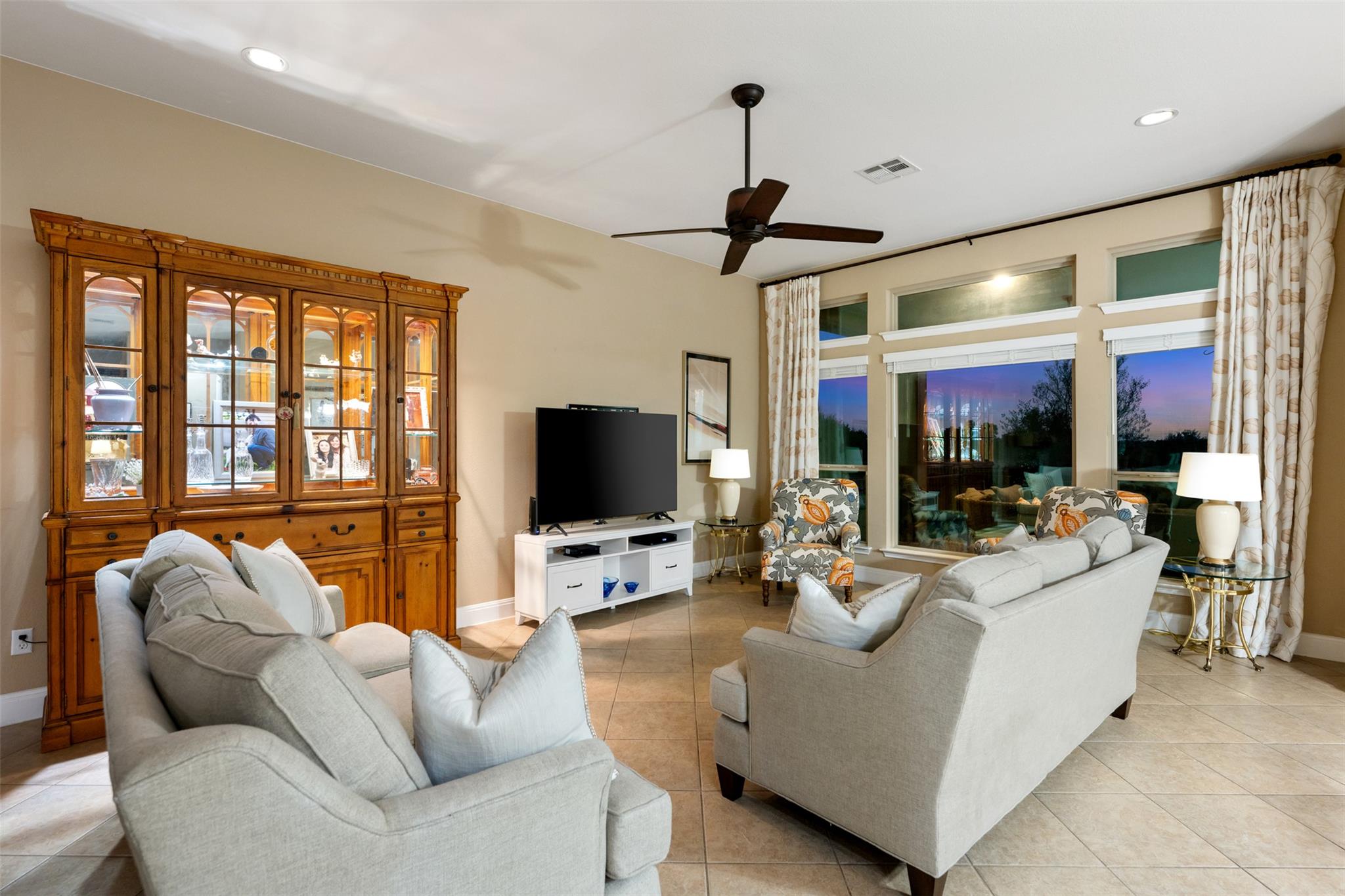 937 Wild Rose DR