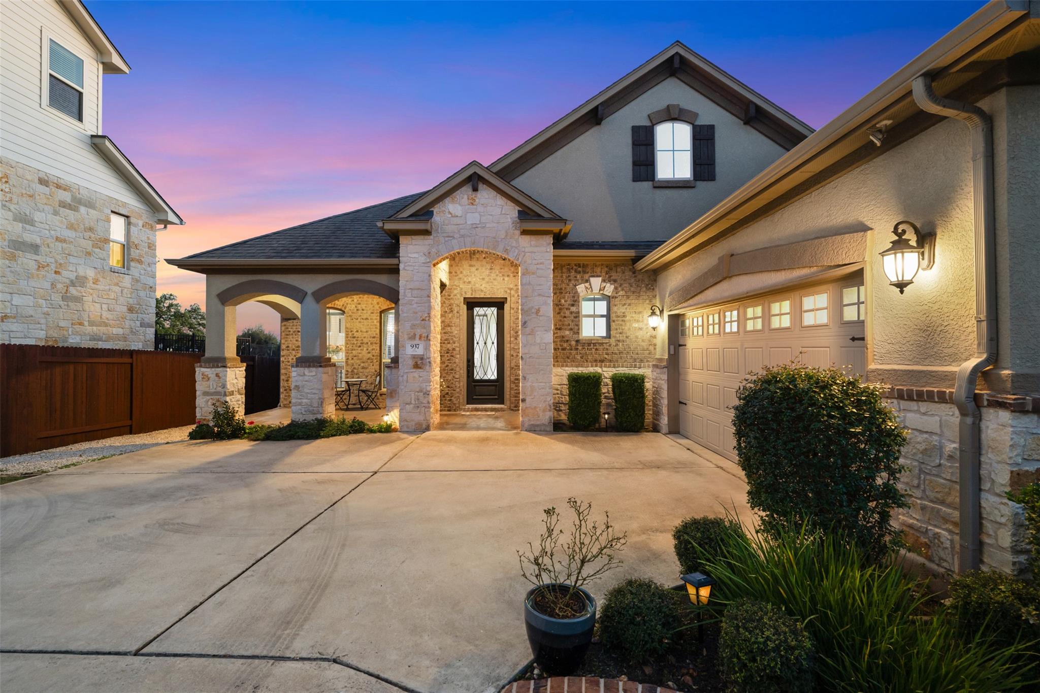 937 Wild Rose DR
