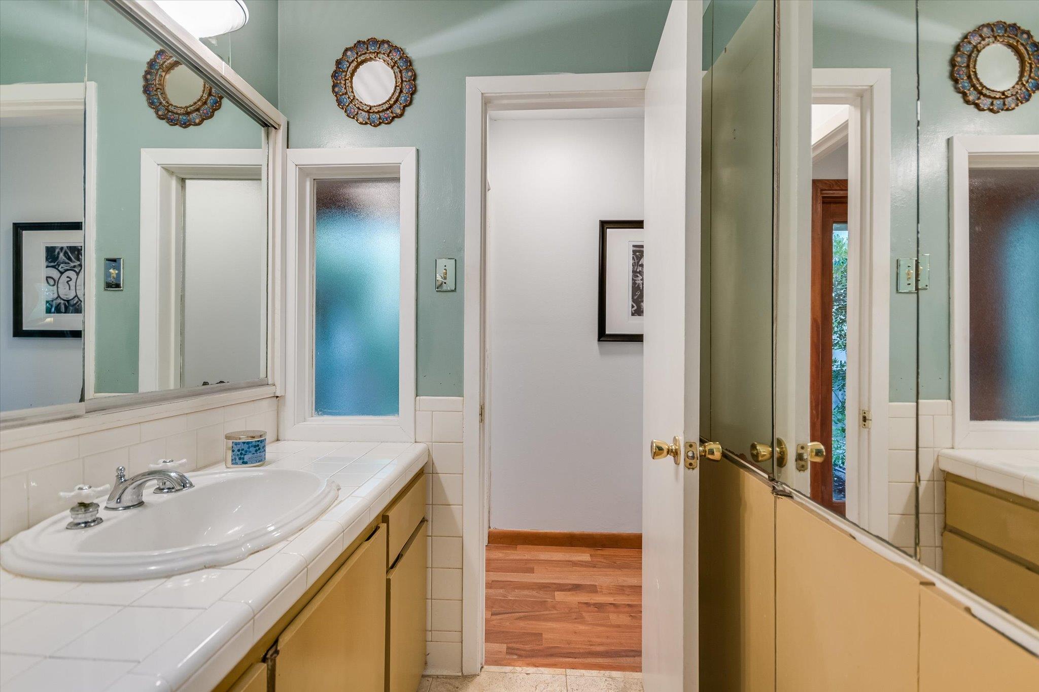 West Lake Hills, Texas 78746, United States, 4 Bedrooms Bedrooms, ,3 BathroomsBathrooms,Residential,Active,161041