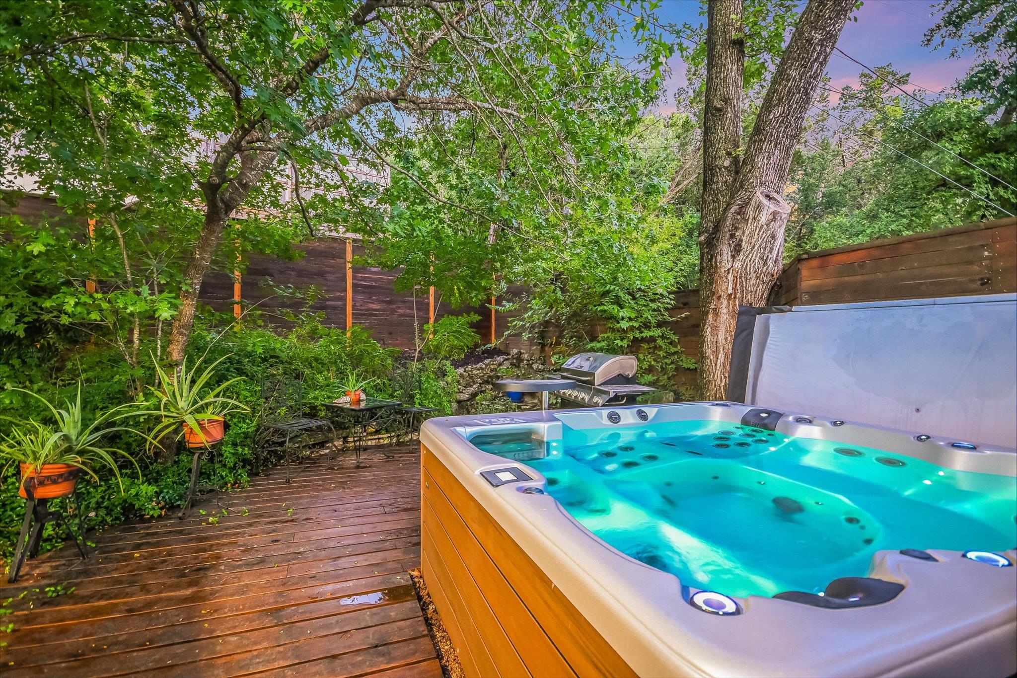 West Lake Hills, Texas 78746, United States, 4 Bedrooms Bedrooms, ,3 BathroomsBathrooms,Residential,Active,161041