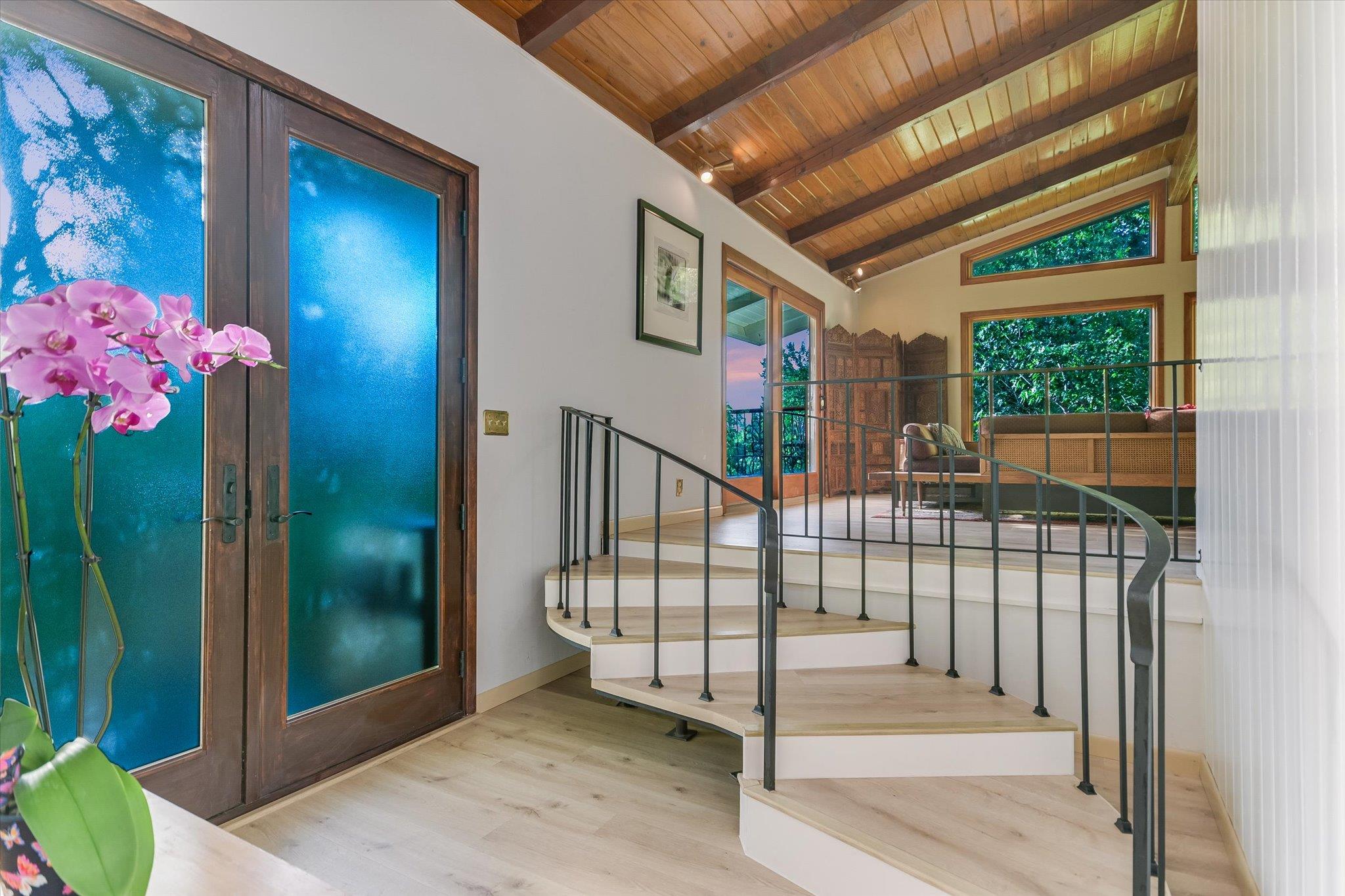 West Lake Hills, Texas 78746, United States, 4 Bedrooms Bedrooms, ,3 BathroomsBathrooms,Residential,Active,161041