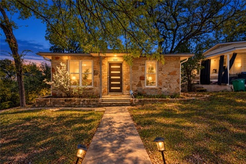 Photo of 1201 LOMA DR, Austin, TX 78741 (MLS # 6256556)