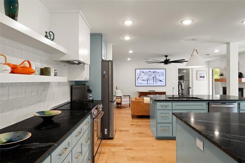 Tiny photo for 10721 Fountainbleu CIR, Austin, TX 78750 (MLS # 7239227)