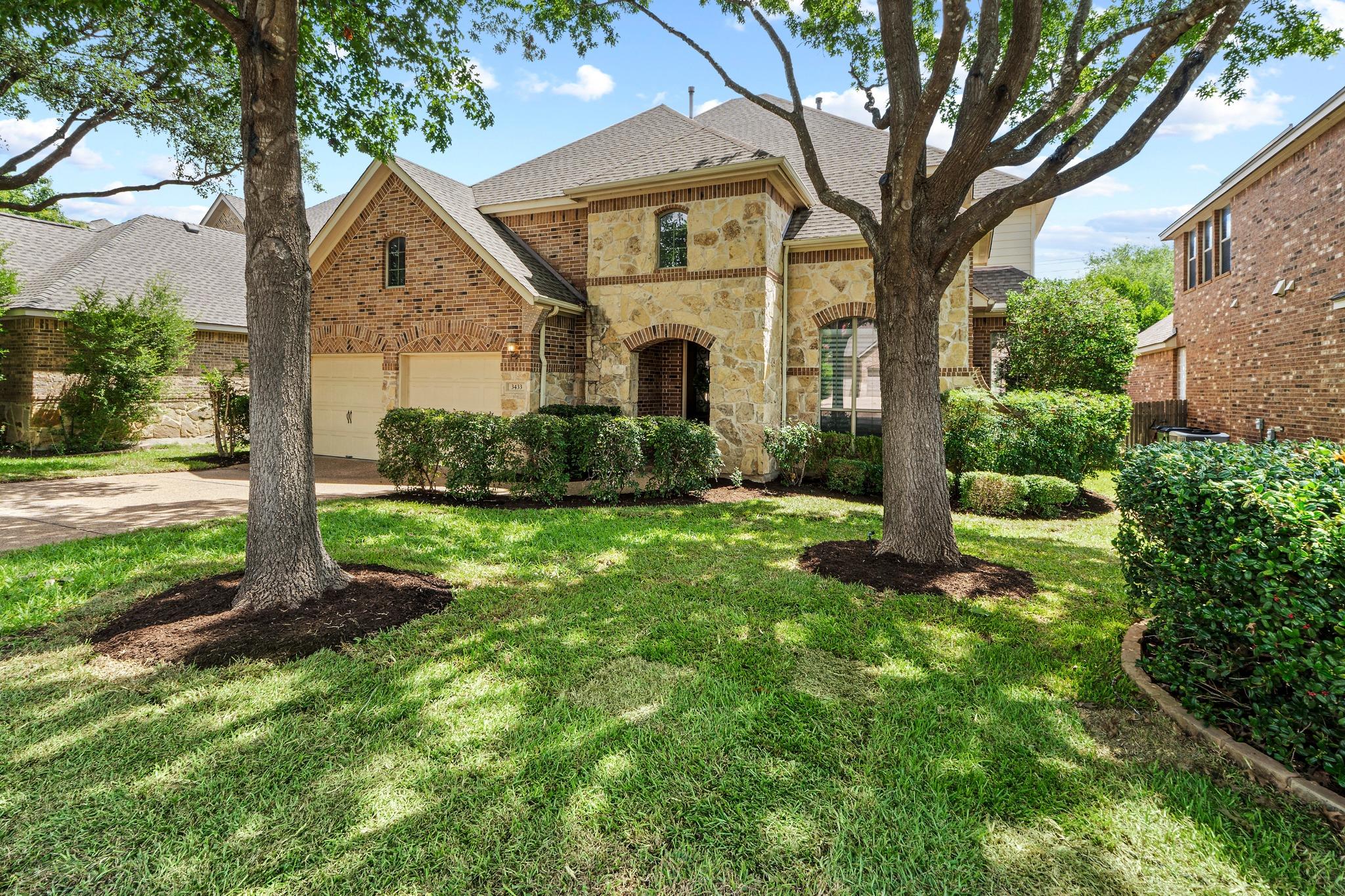 3433 Alexandrite WAY
