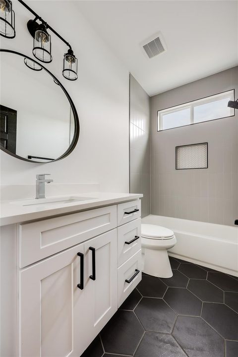 Tiny photo for 8009 Flintlock CIR, Lago Vista, TX 78645 (MLS # 2060396)