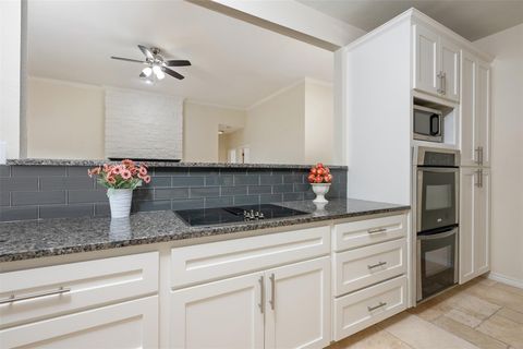 Tiny photo for 306 Copperleaf RD, Lakeway, TX 78734 (MLS # 9664058)