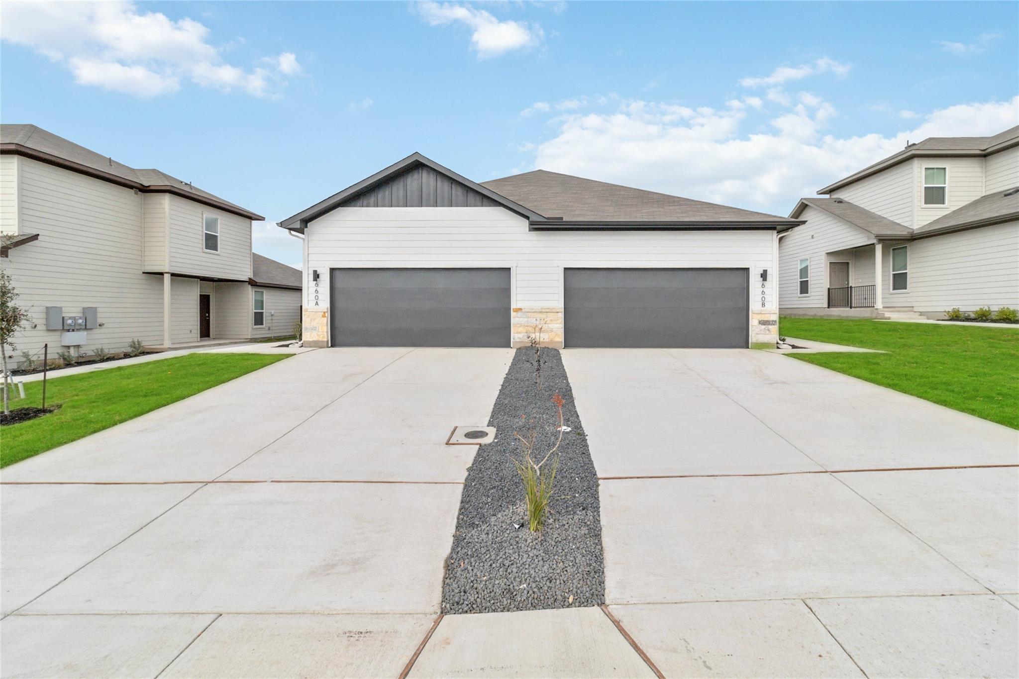 171 Schrader DR