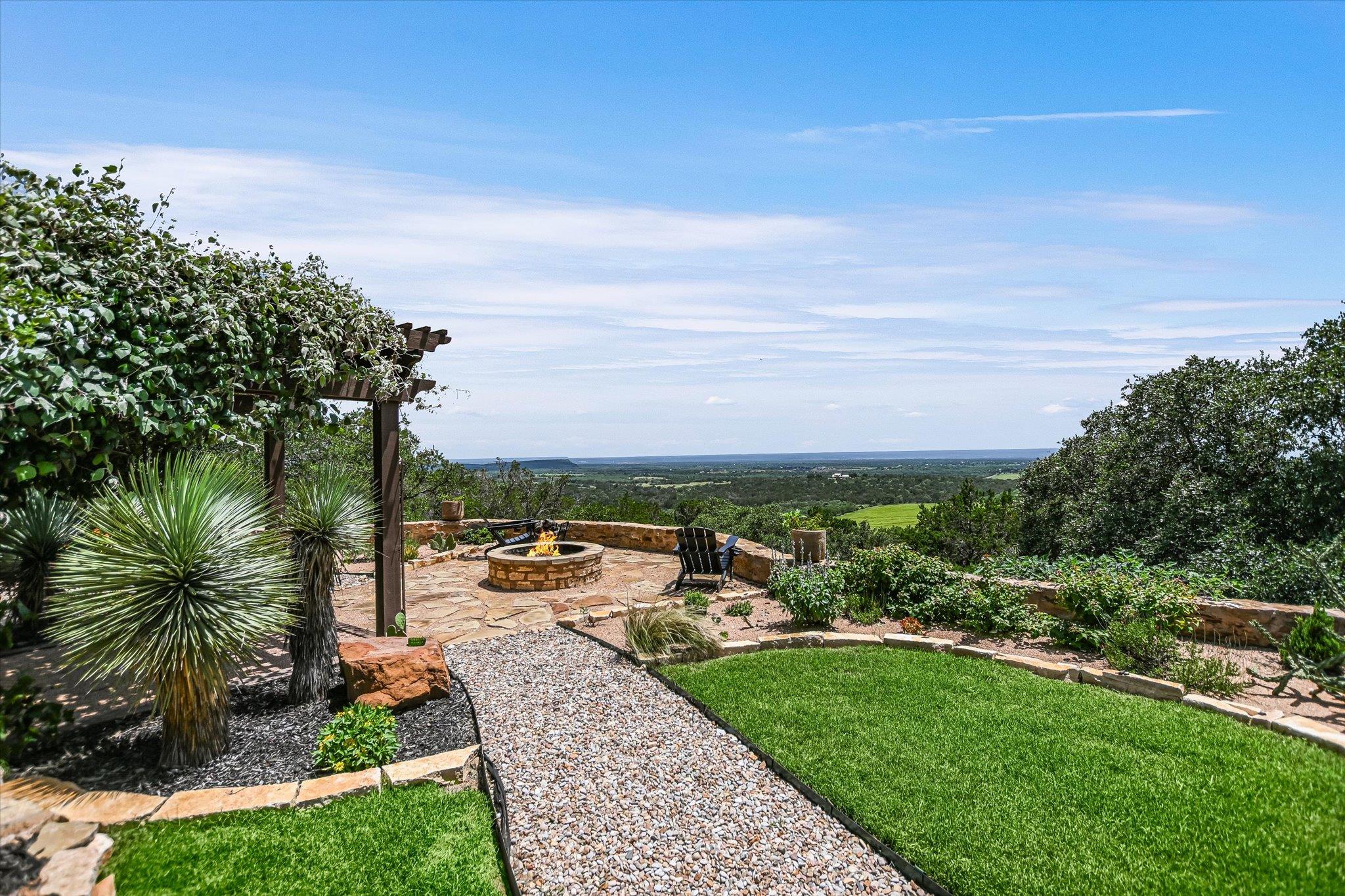 121 Mountain Laurel DR