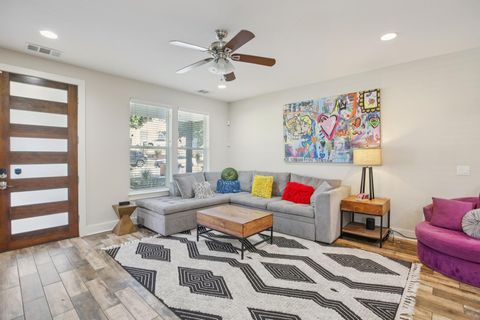 Tiny photo for 1206 Deloney ST #B, Austin, TX 78721 (MLS # 5524439)