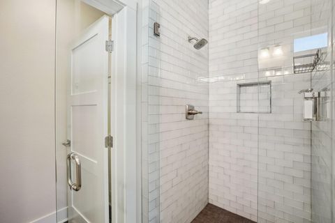 Tiny photo for 1206 Deloney ST #B, Austin, TX 78721 (MLS # 5524439)