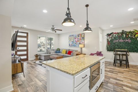 Tiny photo for 1206 Deloney ST #B, Austin, TX 78721 (MLS # 5524439)