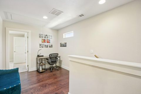 Tiny photo for 1206 Deloney ST #B, Austin, TX 78721 (MLS # 5524439)