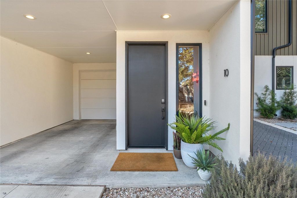 Photo of 410 W Alpine RD #10, Austin, TX 78704 (MLS # 7896690)