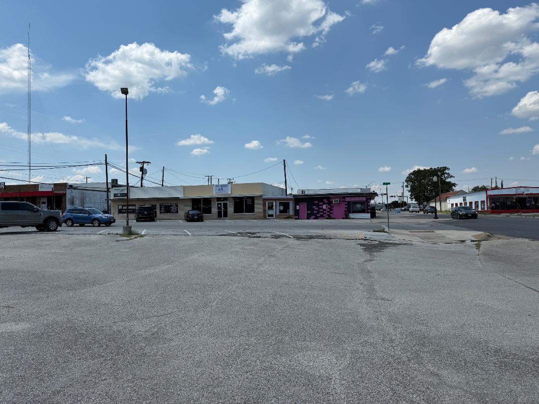 201 S 2nd ST