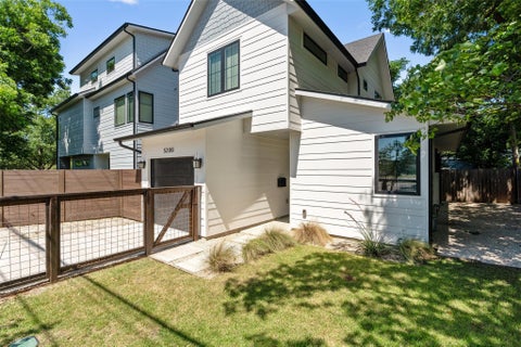 Photo of 5200 Grover Ave, Austin, TX 78756 (MLS # 6747696)