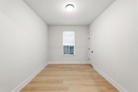 Tiny photo for 8700 Peristyle DR, Austin, TX 78744 (MLS # 7048847)