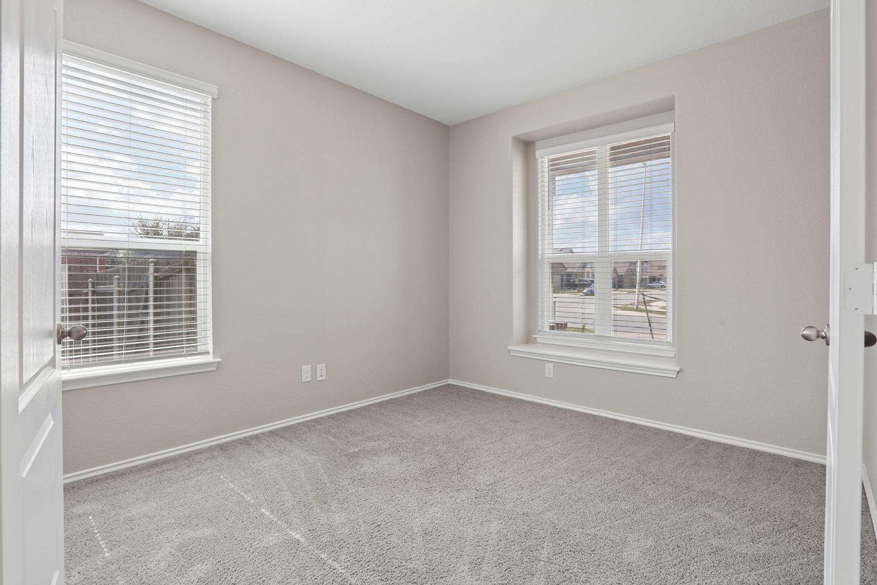 13717 Abraham Lincoln ST