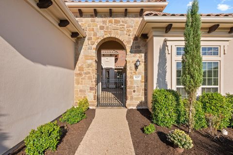 Tiny photo for 825 Morning Moon CIR, Austin, TX 78732 (MLS # 3650180)