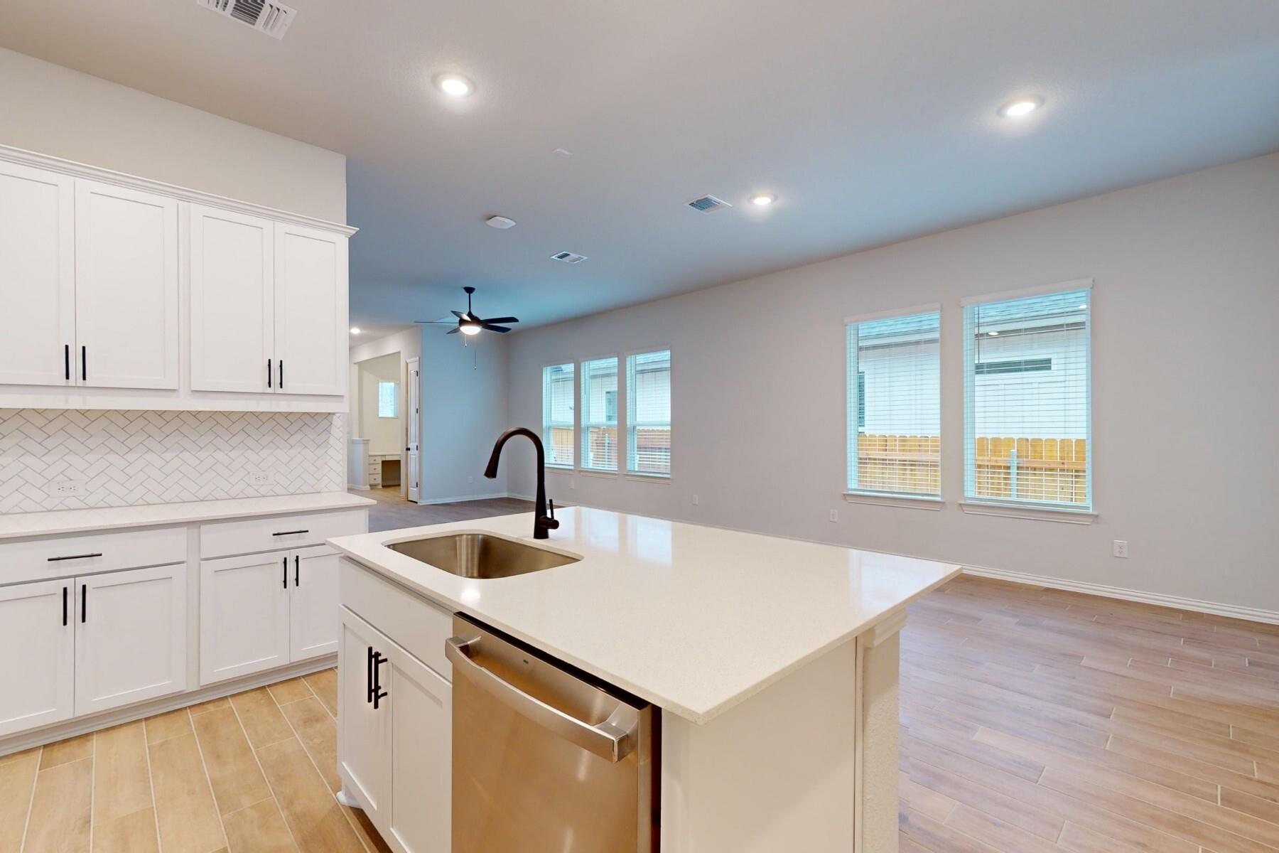 389 Darley Oak DR