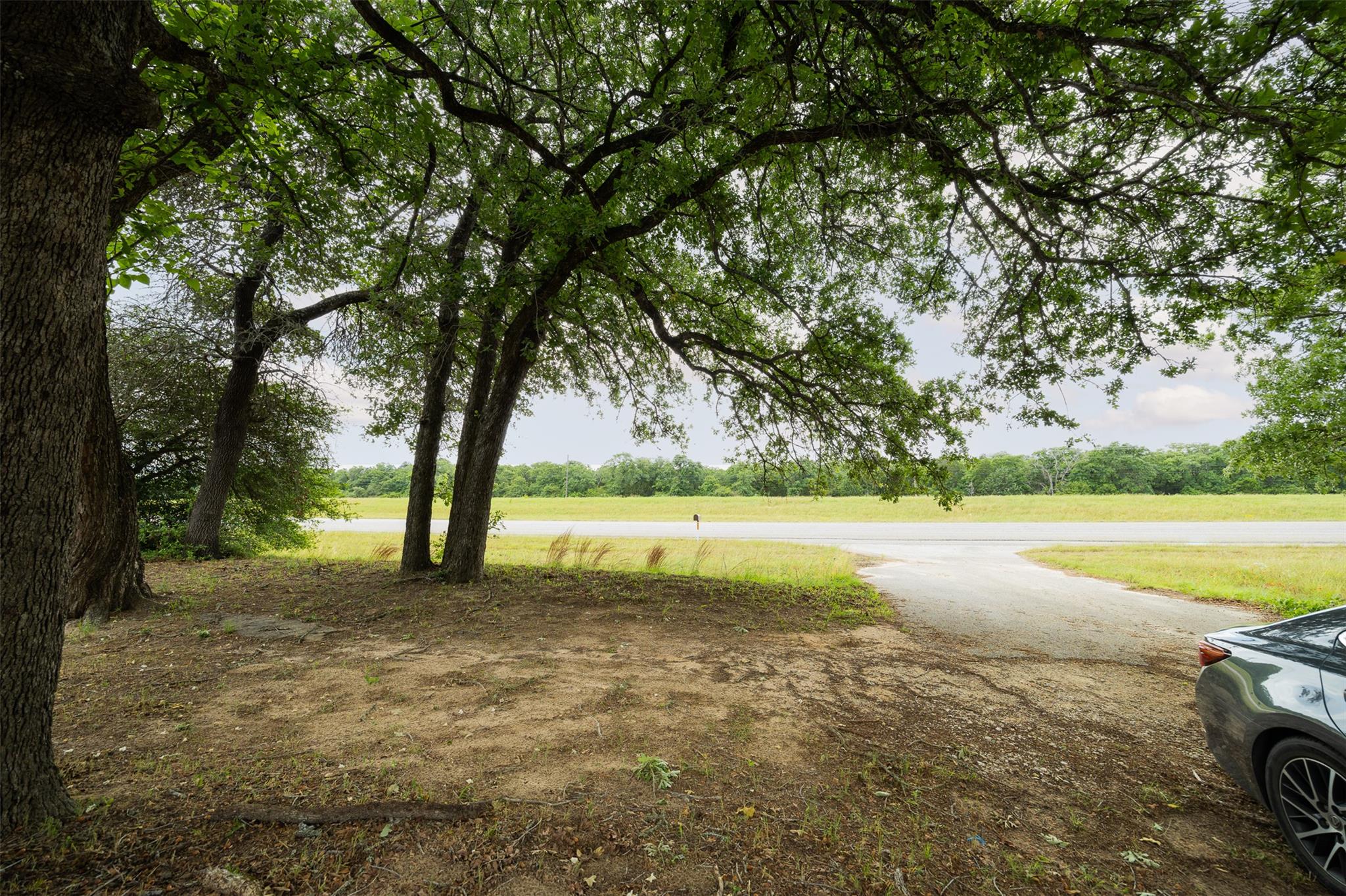 660 E Highway 290 Highway E