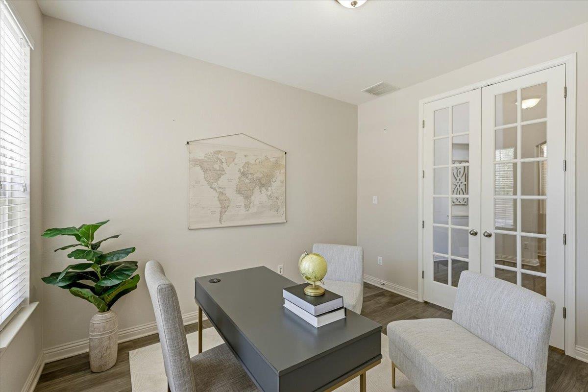 1101 Feather Reed DR