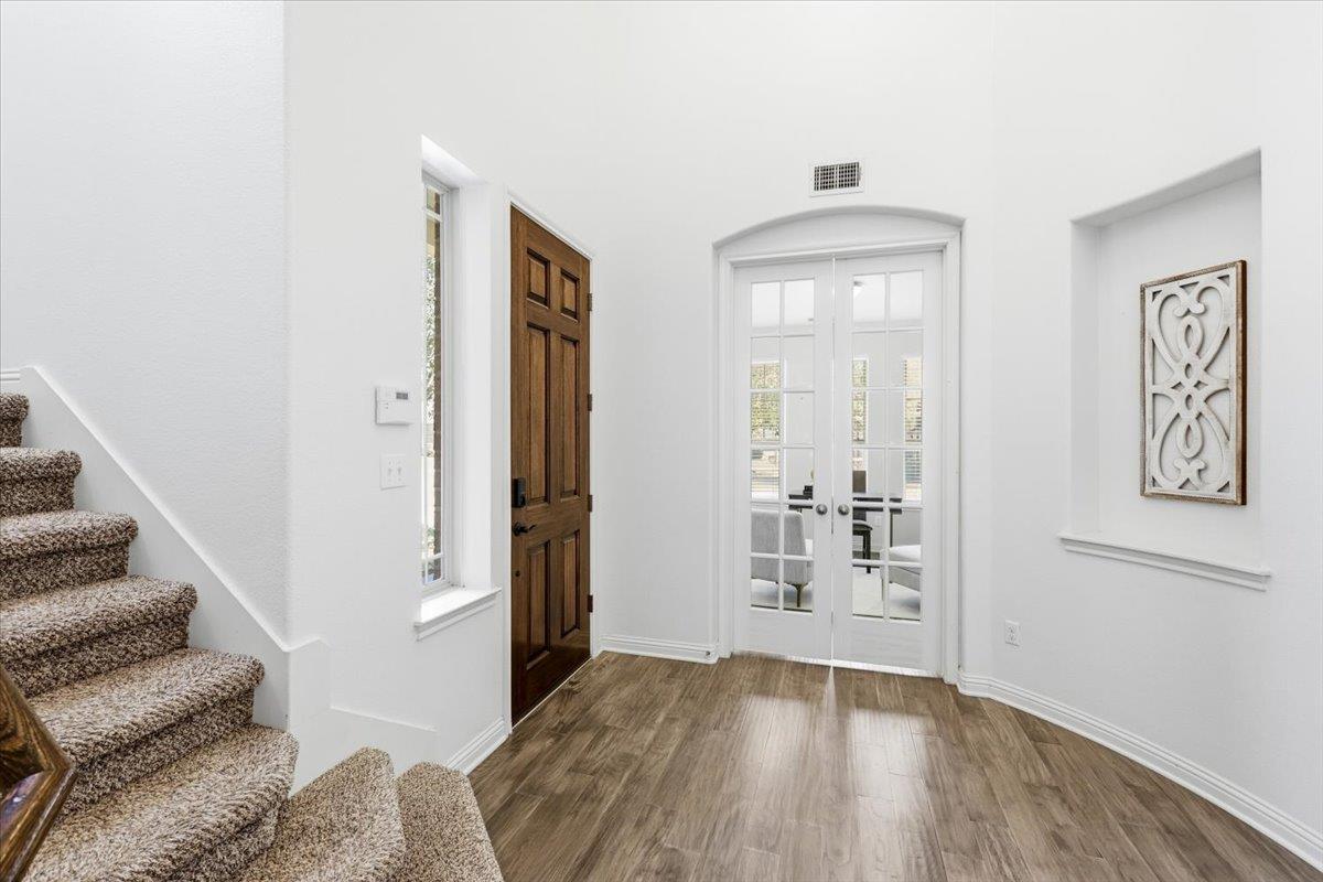 1101 Feather Reed DR