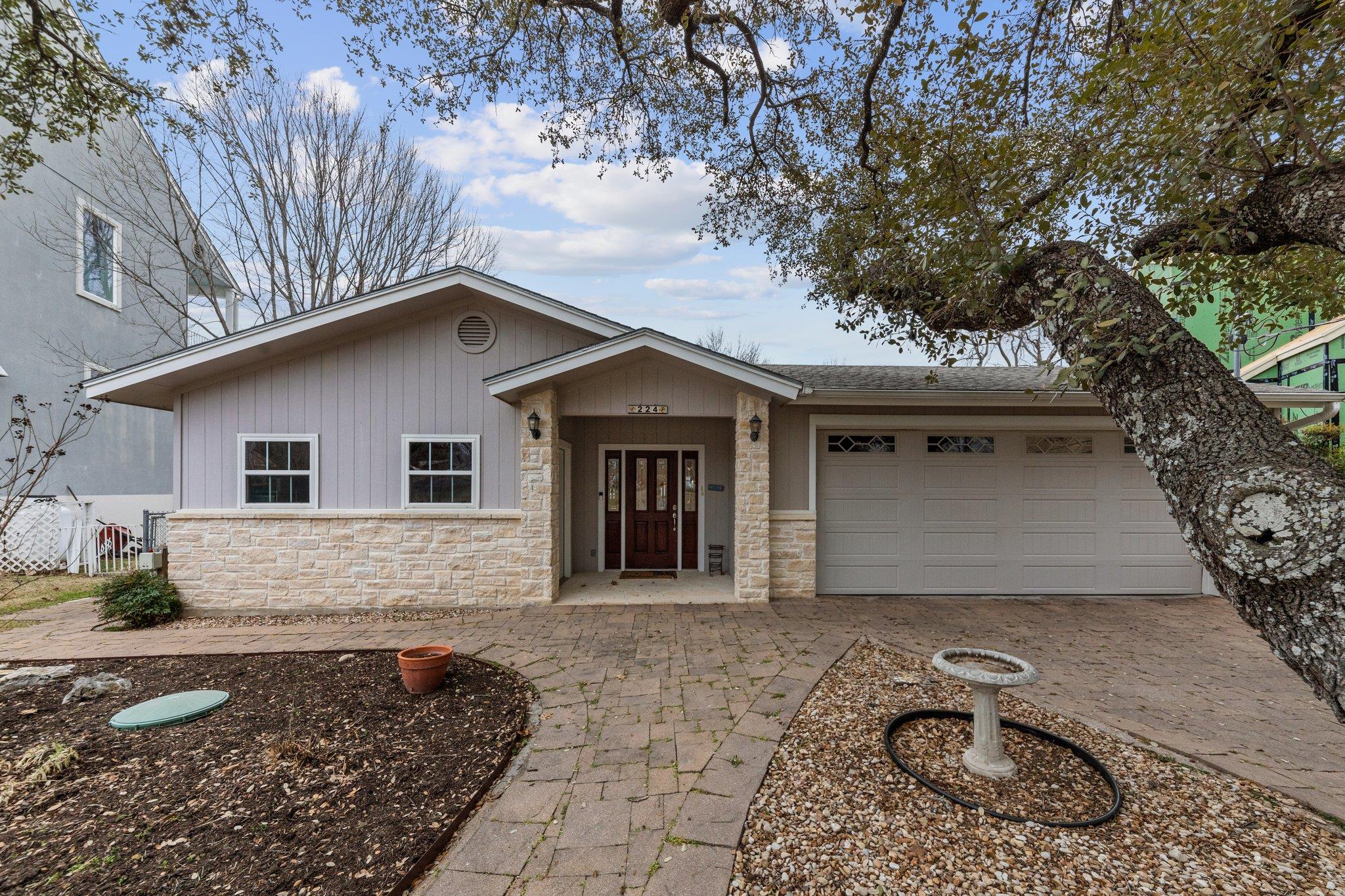 224 Flamingo CIR