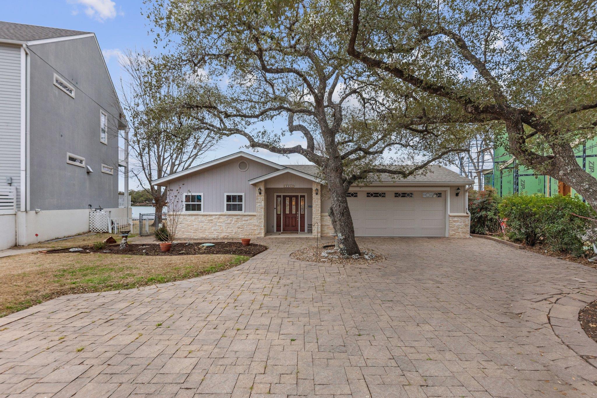 224 Flamingo CIR