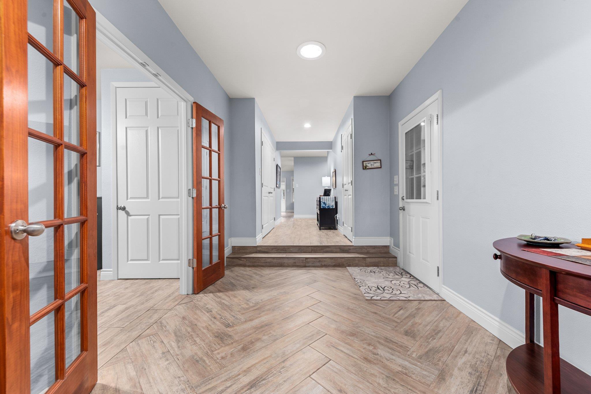 224 Flamingo CIR