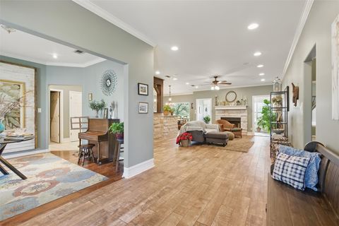 Tiny photo for 21457 Lakefront DR, Lago Vista, TX 78645 (MLS # 4393234)