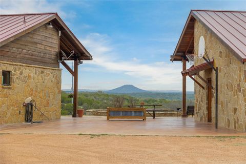 165 County Road 412 Goldthwaite TX 76844